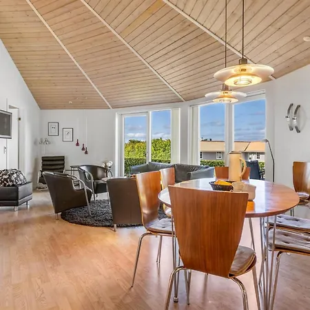 Prázdninový dům Adrienne - 35km From The Sea By Interhome *