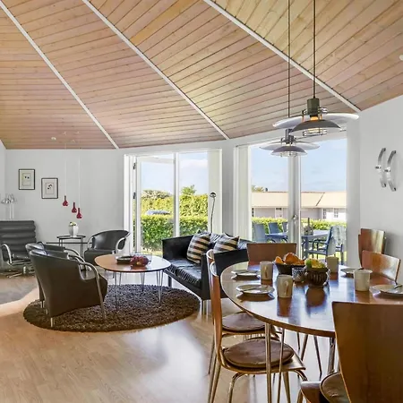Adrienne - 35km From The Sea By Interhome